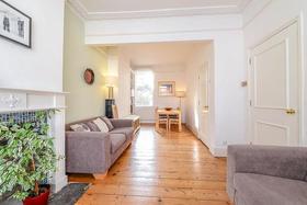 4 bedroom Terraced f...